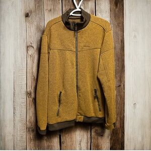 QUECHUA Men’s Rust Colour Warm Fleece Hiking Jacket, Size Medium.